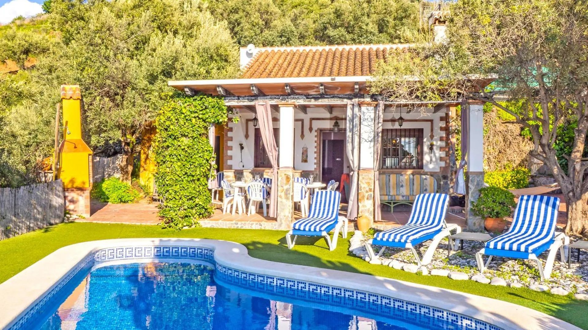 Cubo'S Casa Rural Los Cerezos Torrox